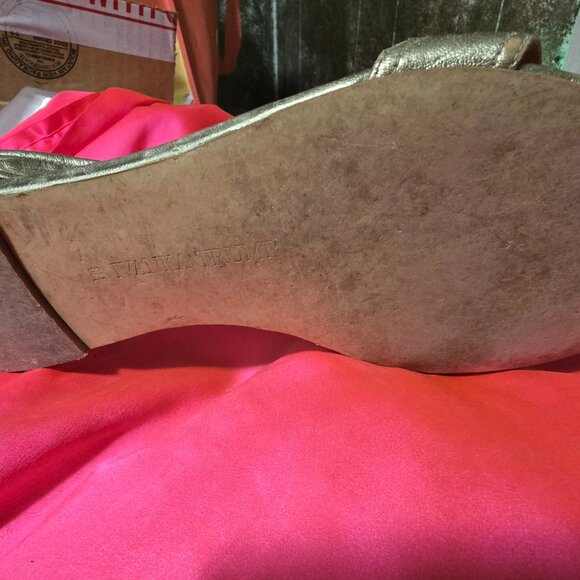 Shoes - Picture 5 of 7